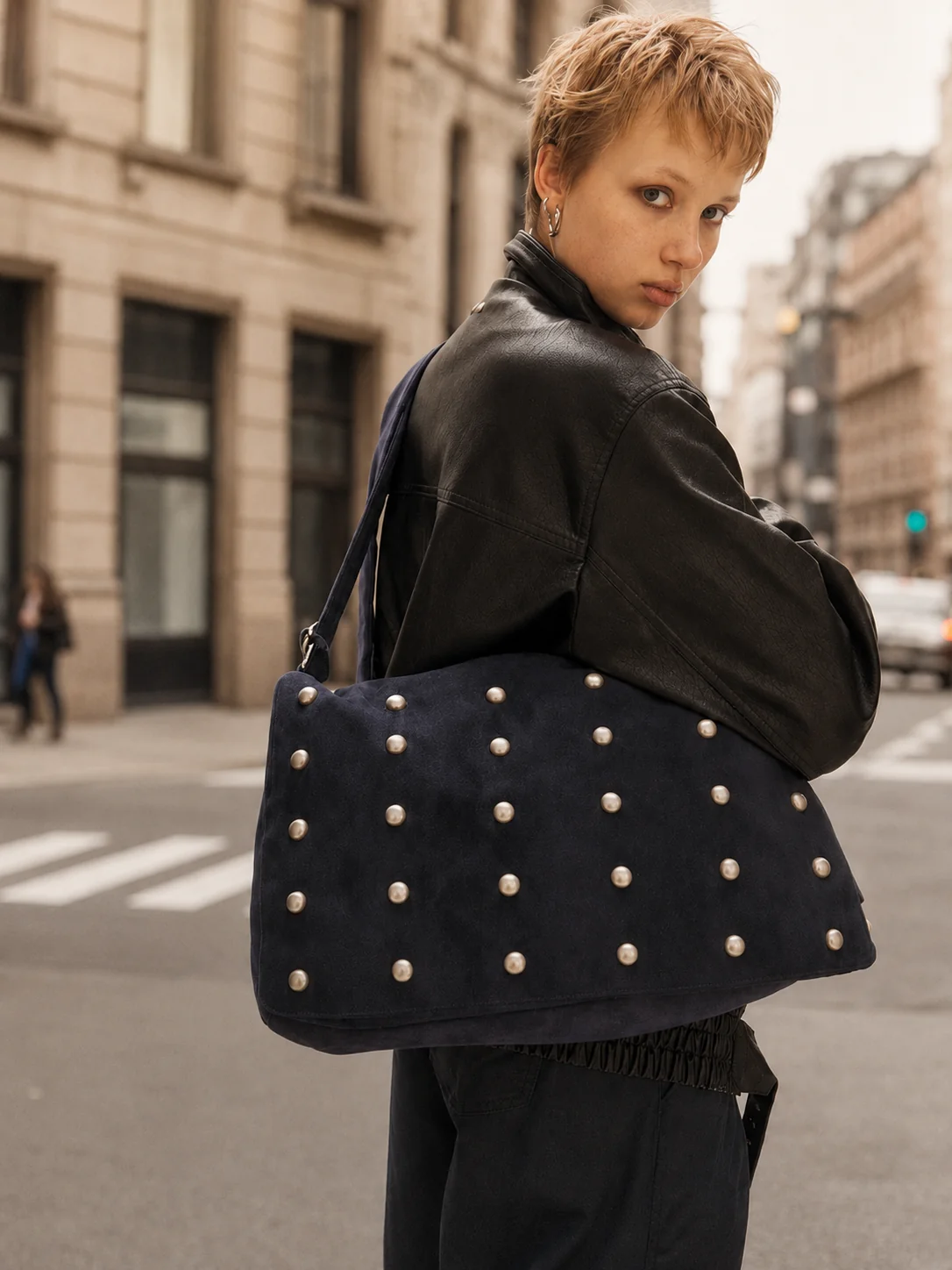 Morvea homepage banner showing handbags and crossbody bags